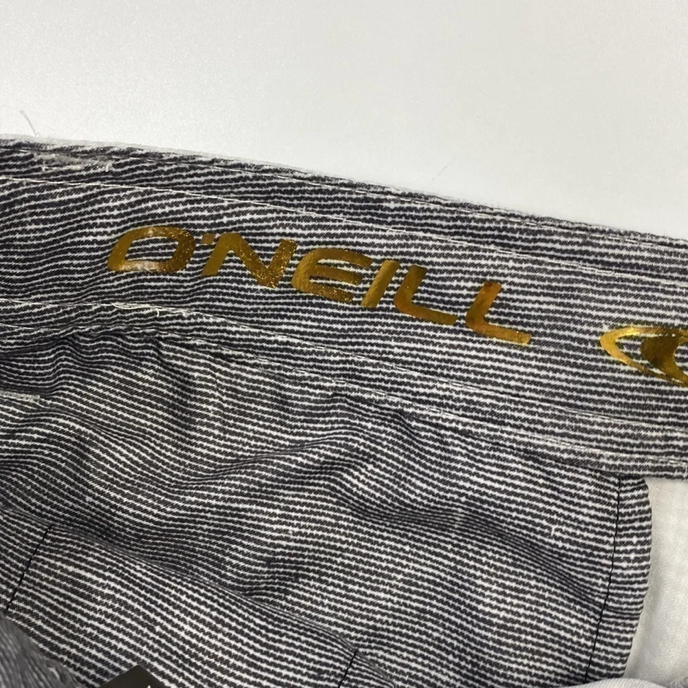 O'Neil Hybrid Gray White Chino Shorts Size 32